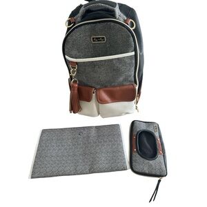 ITZY RITZY Boss Diaper Bag in Coffee & Cream with Changing Pad and Wipe holder